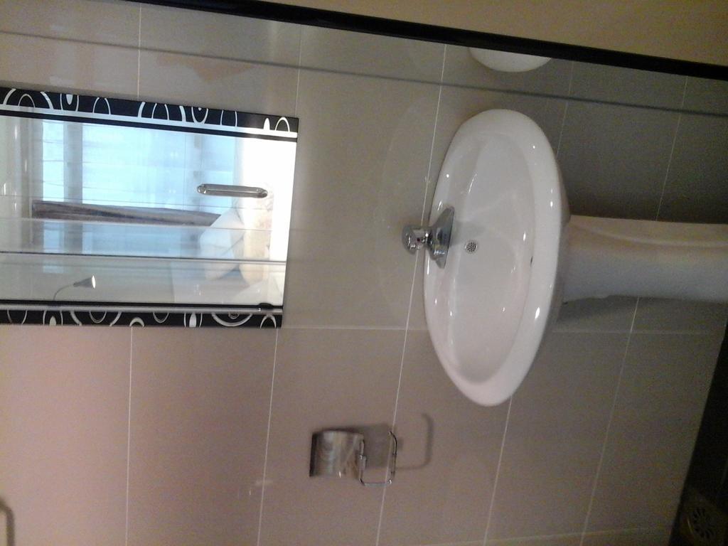 Easyrest Hotel Petaling Jaya Chambre photo